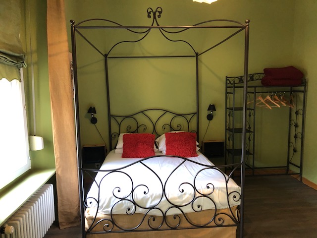 Chambre 14 - Détail bureau